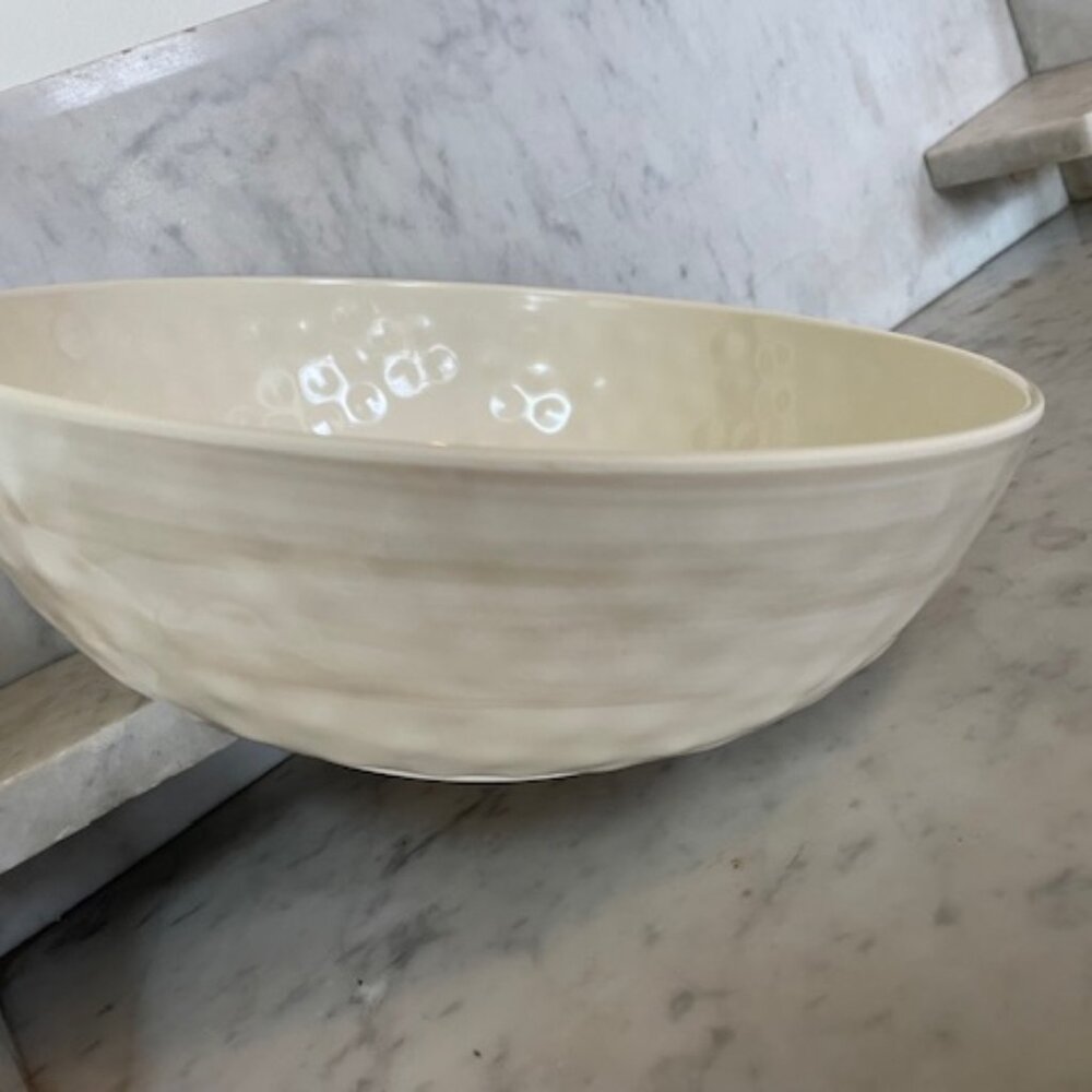 TOMMY BAHAMA Cream Swirl Melamine Serving Bowl 11" - Picture 7 of 16